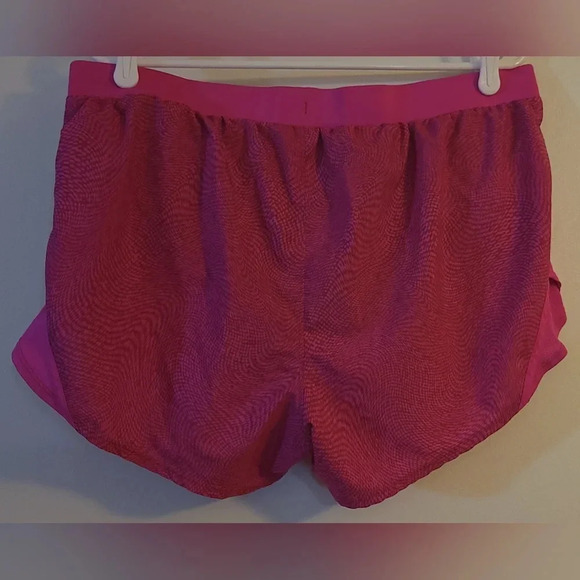 Under Armour Fly-By 2.0 Printed Women's Printed shorts Size XL EUC - Picture 5 of 5